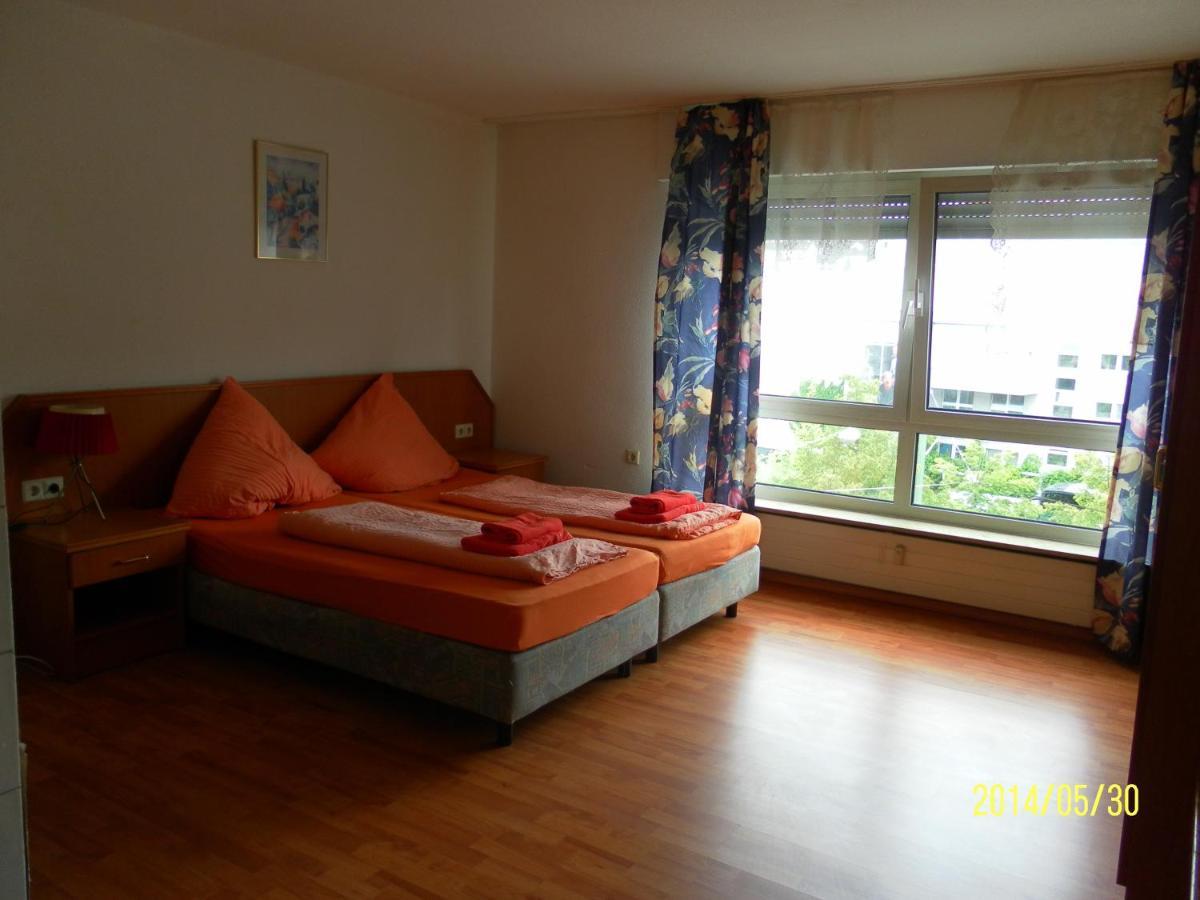 Hotel Am Theater Pforzheim Chambre photo
