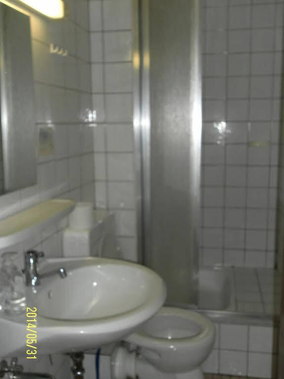 Hotel Am Theater Pforzheim Extérieur photo